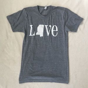 mississippi love graphic tee